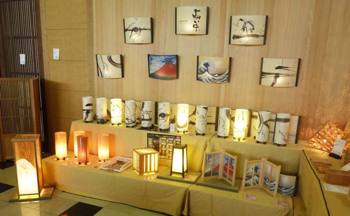 第61回大川木工まつり2011のアイインテリアさんの展示風景